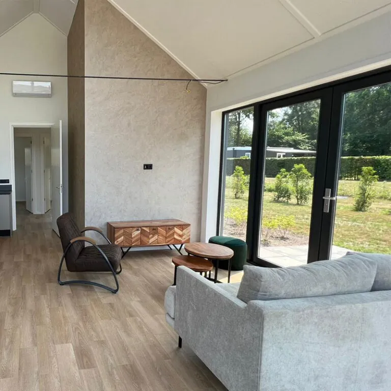 small-barnhouse-interior1